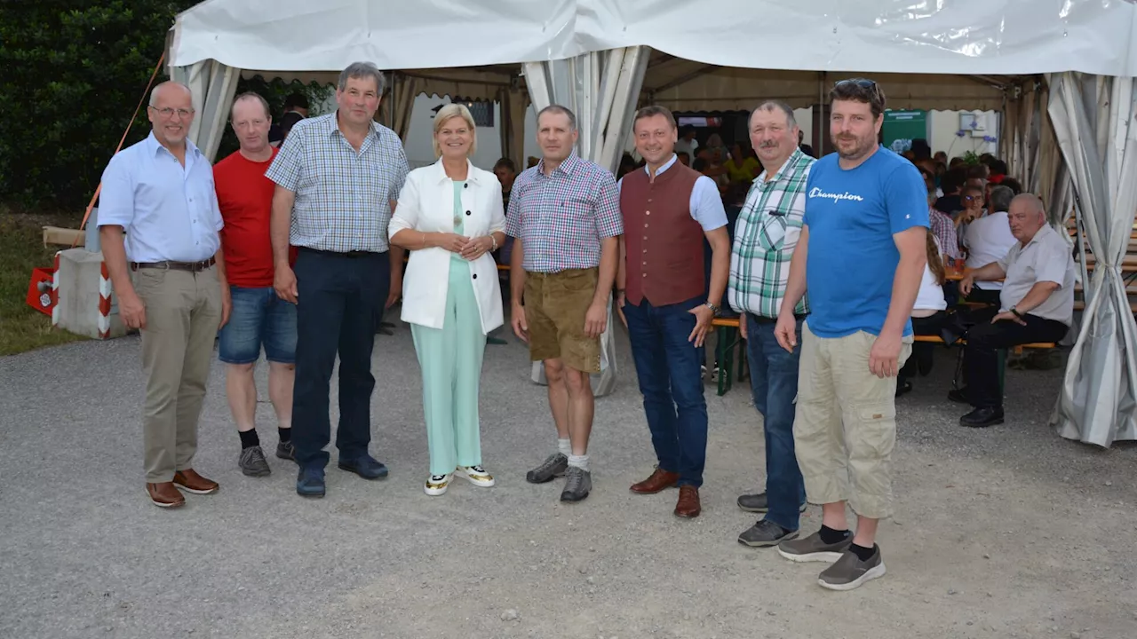 Rekordbesuch bei Hofgespräch in Loich, auch Ministerin schaute vorbei