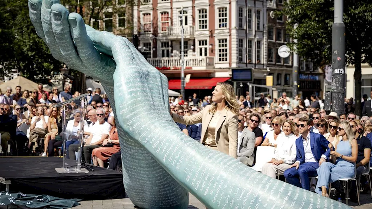 Peter R. de Vries met monument herdacht in hartje Amsterdam