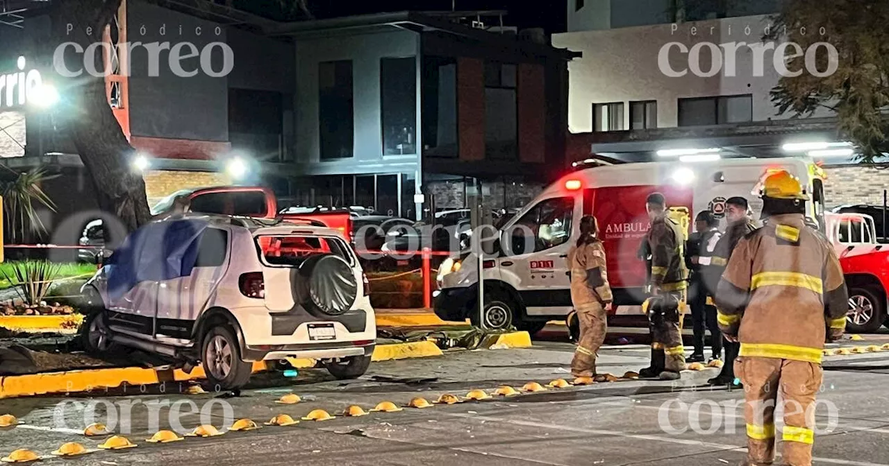 Aparatoso choque en la colonia Granjas El Rosario de León deja tres muertos y dos heridos