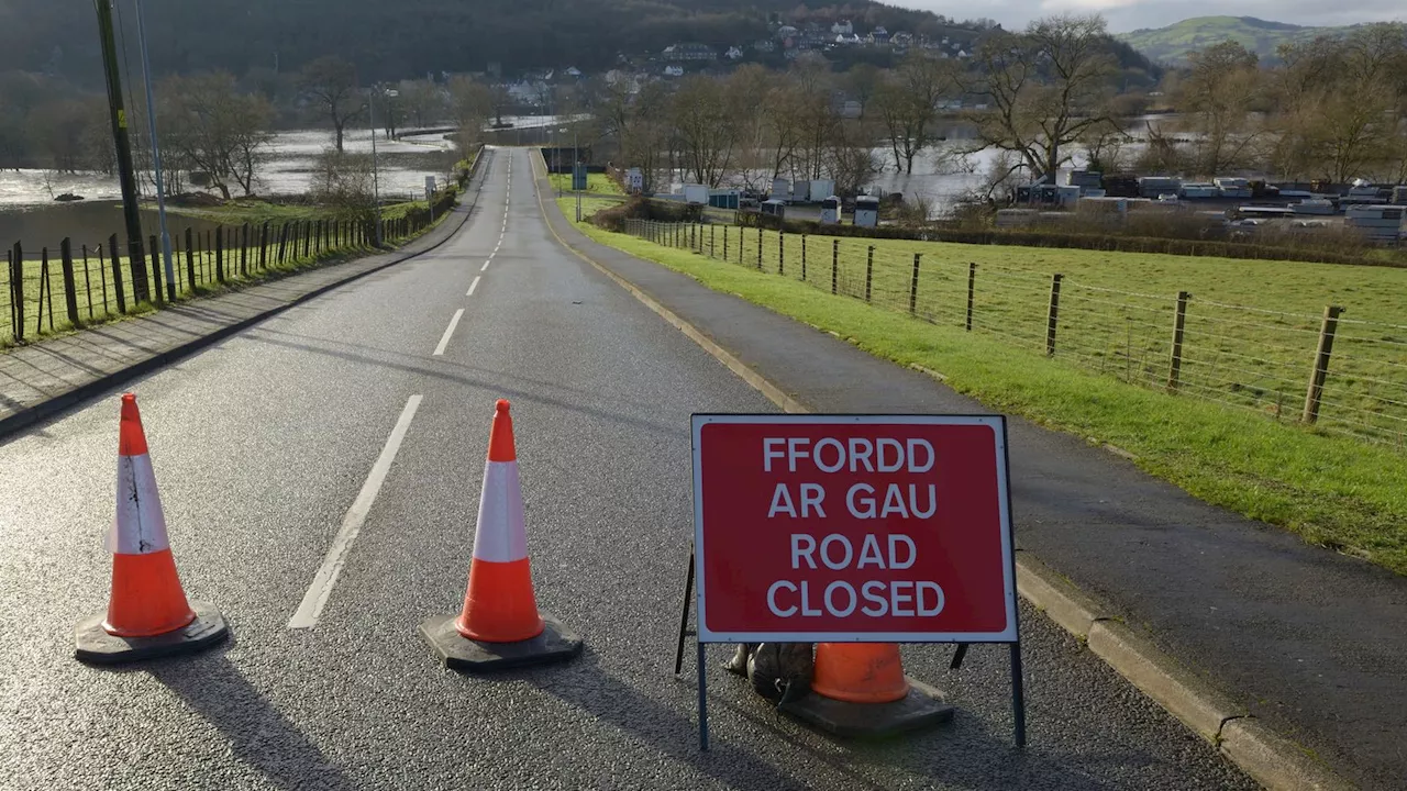 Road signs: Line between English and Welsh could make drivers 'less confused'