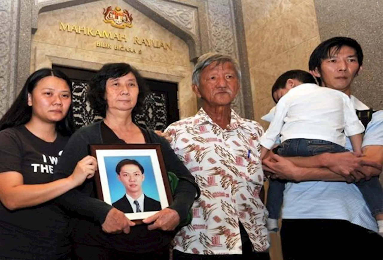 I will meet Teoh Beng Hock's family soon, says Anwar