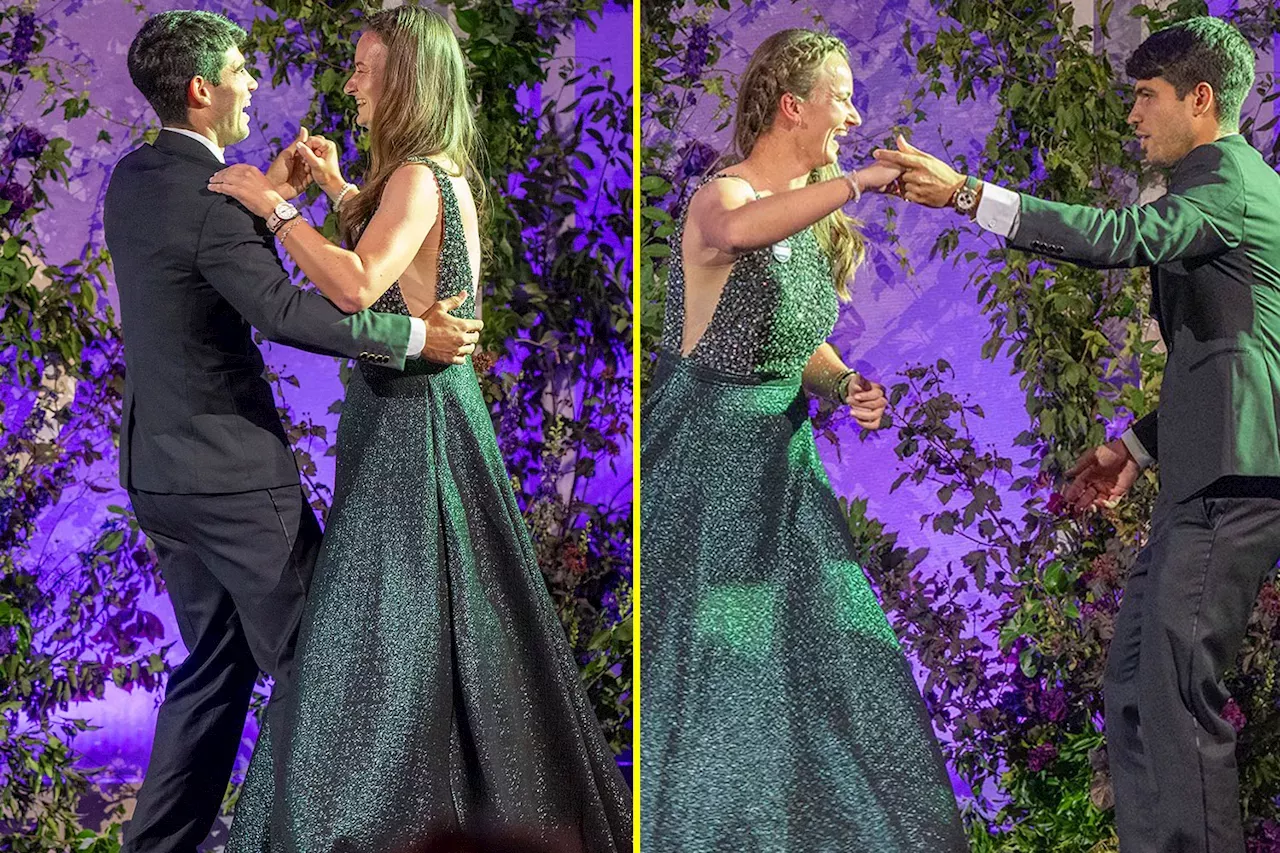 Wimbledon Champions' Dinner Carlos Alcaraz ‘awkwardly’ dances with