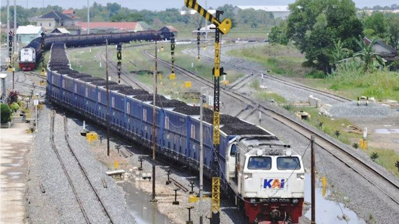 Berbagai Relasi Kereta Api Diaktifkan, KAI Logistik Tambah Jadwal Operasional Pengiriman Barang