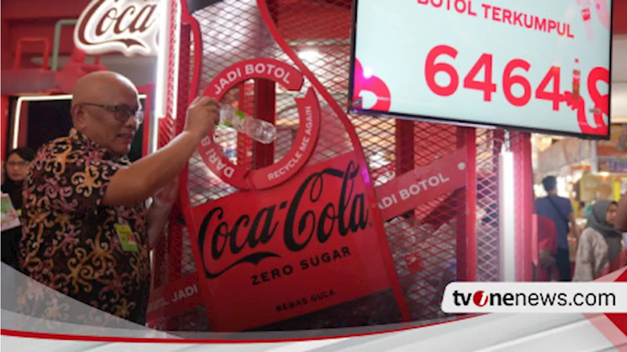 Coca-Cola Hadirkan Booth 'Dari Botol Jadi Botol' di Jakarta Fair Kemayoran 2024