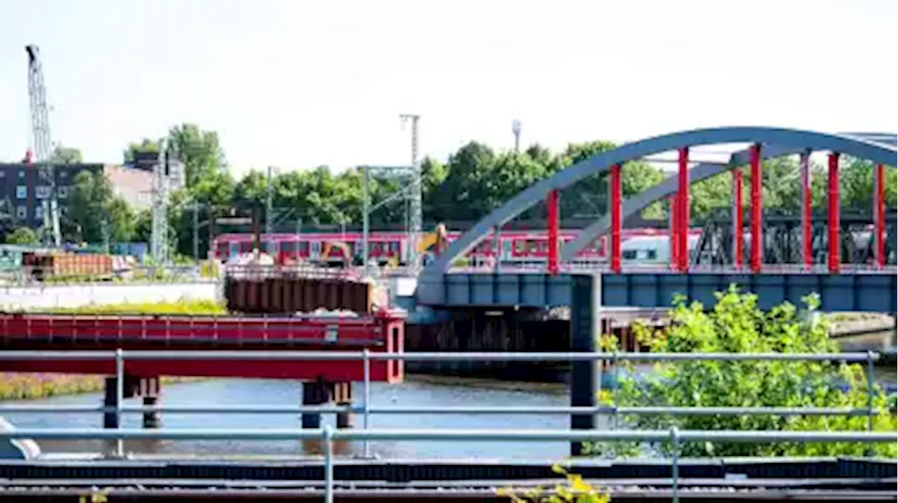 Bauarbeiten behindern Bahnverkehr über die Elbe in Hamburg