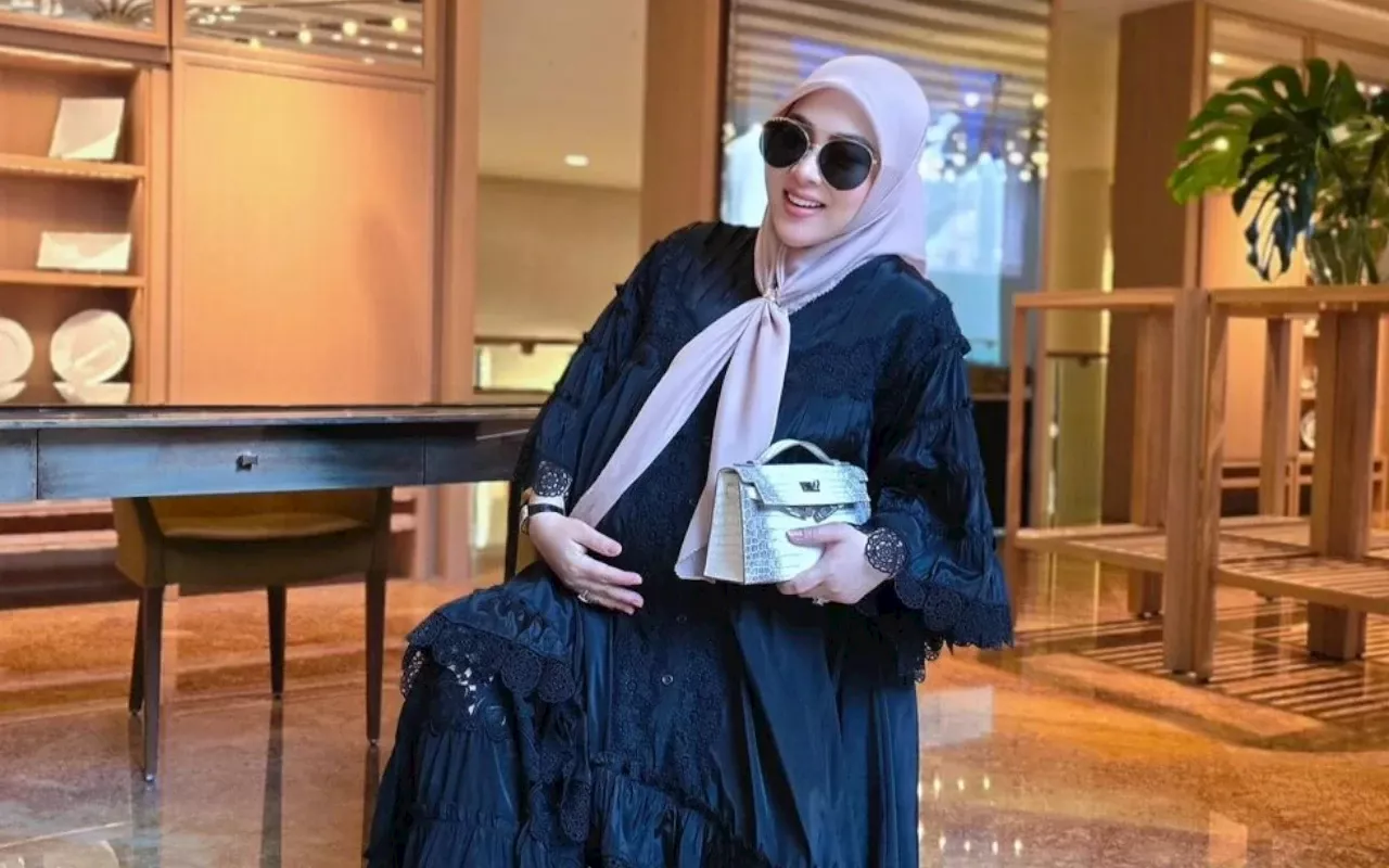 Syahrini Ingatkan Azab Pelaku Gosip usai Kembali Dituding Hamil Palsu