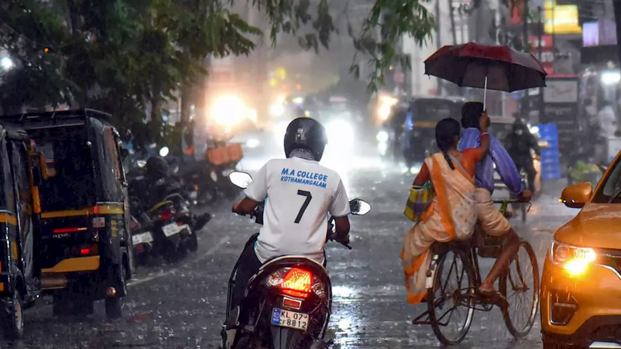 Kerala Rain Alert: സംസ്ഥാനത്ത് ഇന്ന് അതിതീവ്ര മഴ; 2 ജില്ലകളിൽ റെഡ് അലർട്ട്; 6 ജില്ലകളിൽ വിദ്യാഭ്യാസ സ്ഥാപനങ്ങൾക്ക് അവധി!