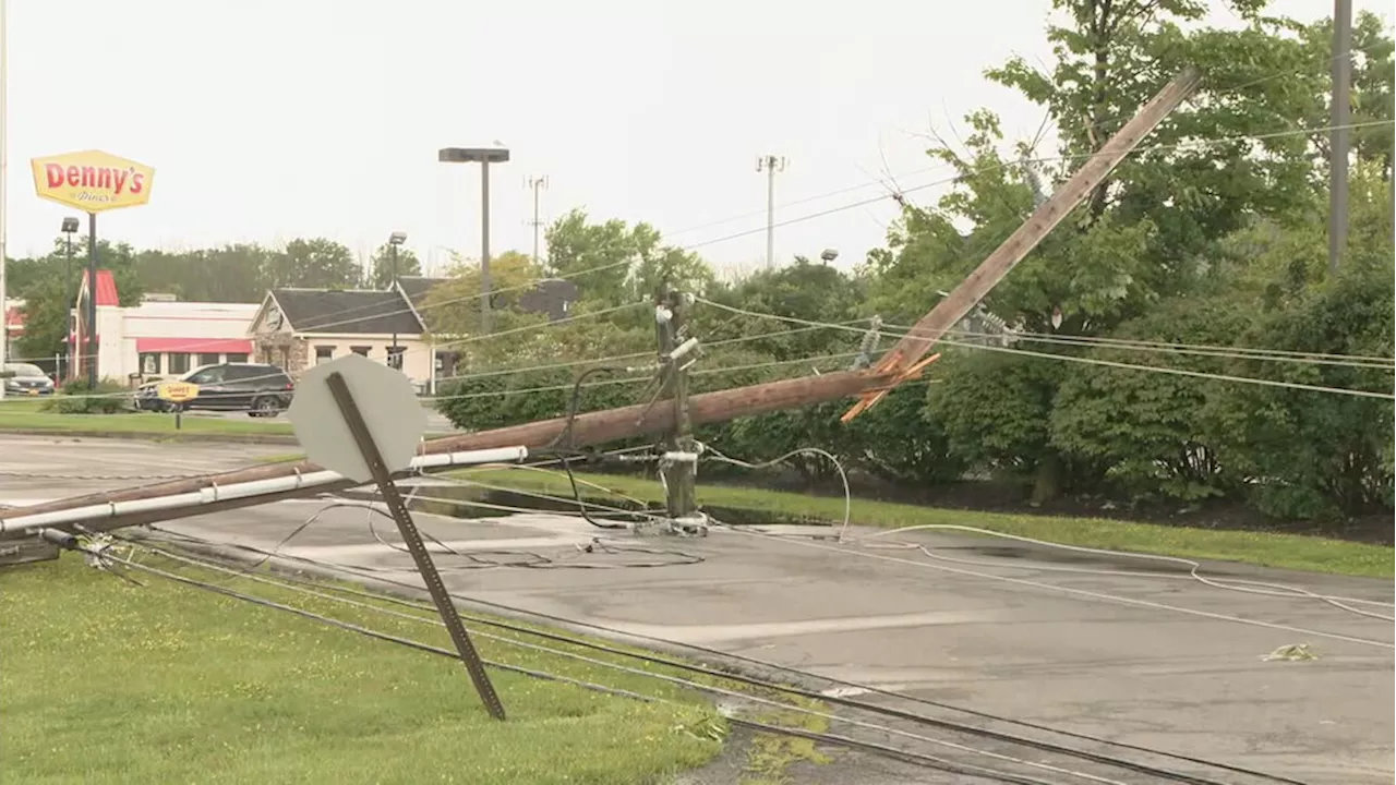 Downed power lines trap Canandaigua shoppers during severe weather