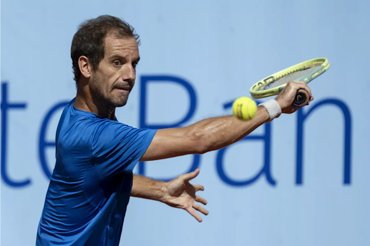 Richard Gasquet in azione allo Swiss Open di Gstaad