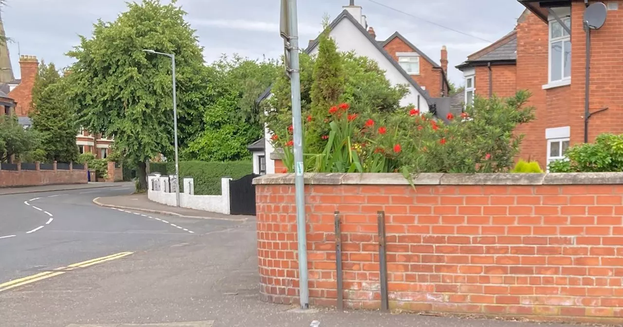 Belfast dual language street sign removal treated as 'sectarian hate crime'