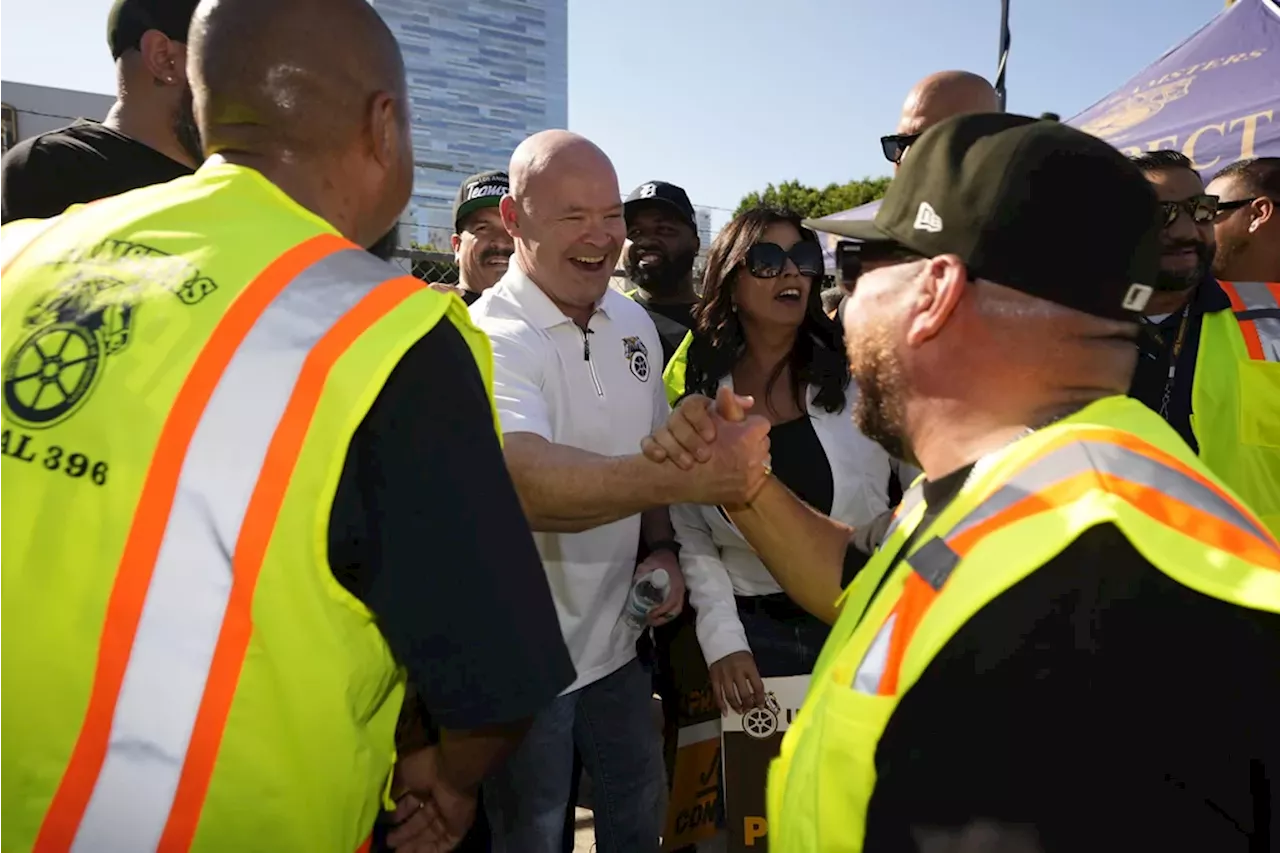 Trump’s RNC solidifies union push with Vance pick and Teamsters speech