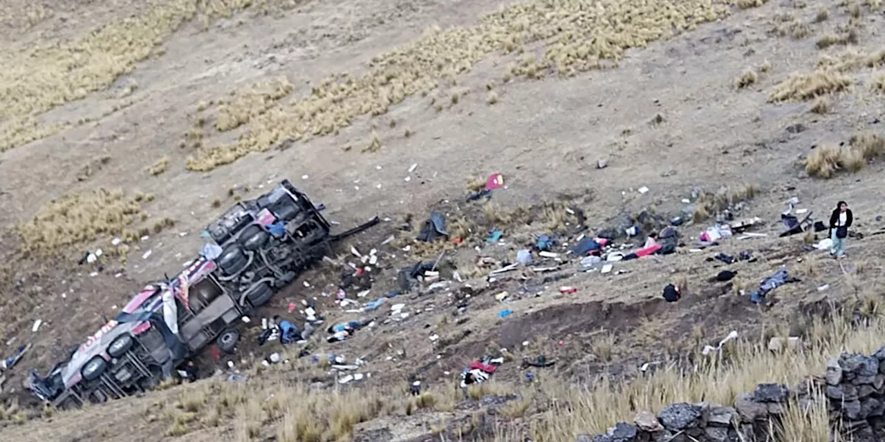 Bus stürzt in Peru 200 Meter in die Tiefe - mindestens 26 Tote