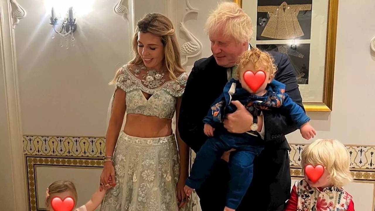 Carrie + Boris Johnson: Sie feiern mit ihren Kids auf Ambani-Hochzeit