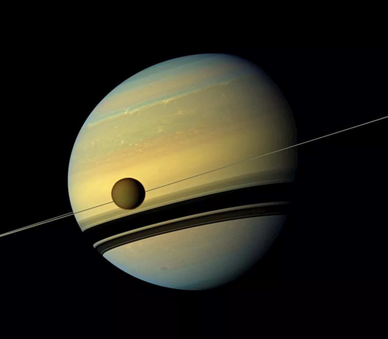 Radar study puts spotlight on Saturn moon Titan's hydrocarbon seas