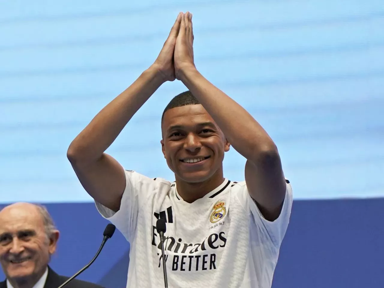 Mbappé ufficiale al Real Madrid: 'Un sogno che avevo fin da bambino'