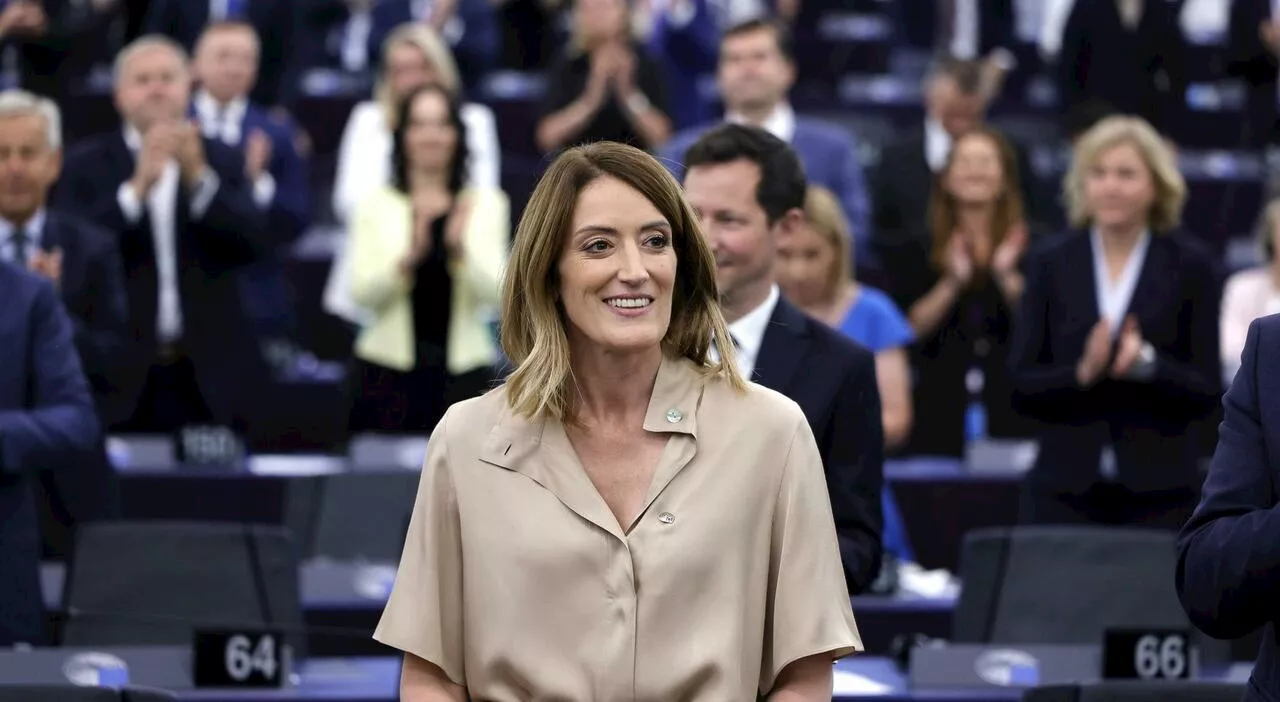 Parlamento europeo, Roberta Metsola rieletta presidente (con maggioranza record): «Non vi deluderò, grazie del