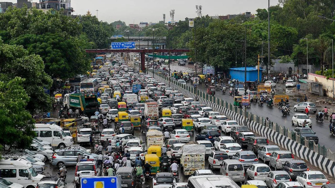 Weather Update: दिल्ली-NCR में मौसम ने ली करवट, पूरे हफ्ते मानसून रहेगा मेहरबान; जानें अन्य राज्यों में कब मिलेगी उमस से राहत