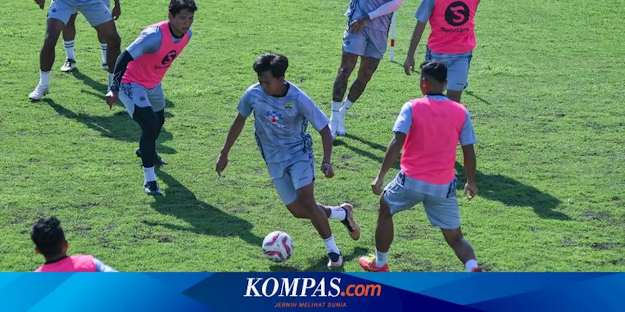 Lapangan Latihan Persib Dinilai Buruk: Banyak Kerikil, Berlubang…