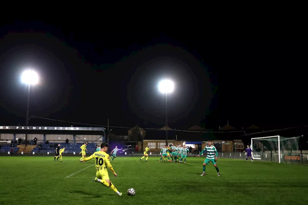 Leeds United goalkeeper set for loan move following two-game trial and penalty save