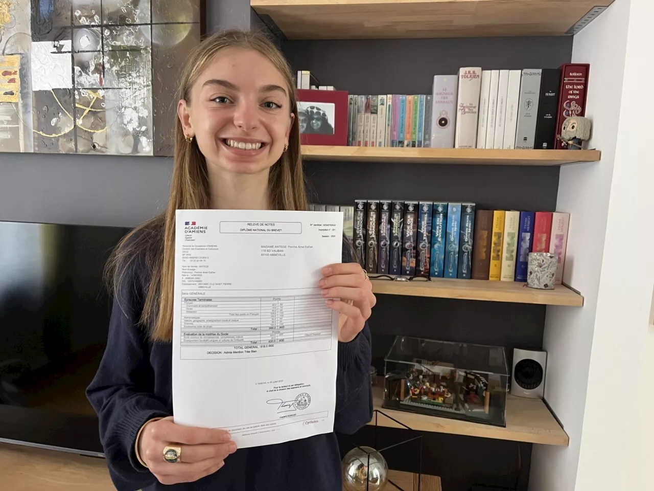 Collégienne à Abbeville, Perrine obtient 818 points au brevet grâce au latin