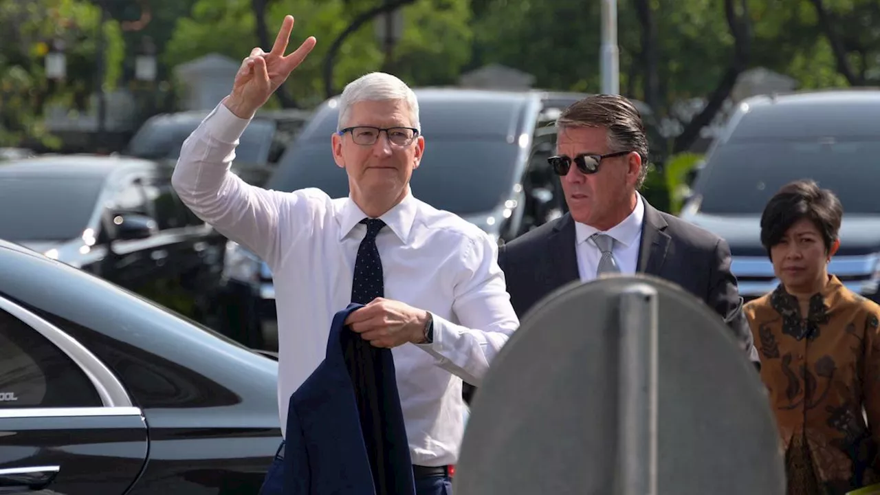 Tim Cook Ungkap Tak Bisa Lepas dari Apple Vision Pro, Selalu Pakai Tiap Hari