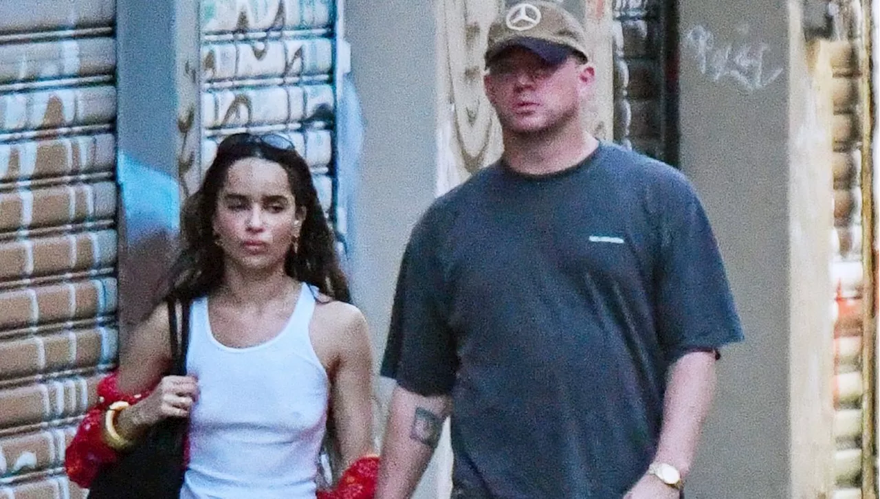 Zoë Kravitz Dresses Down the Summer Paisley Trend With $650 Flip Flops by The Row