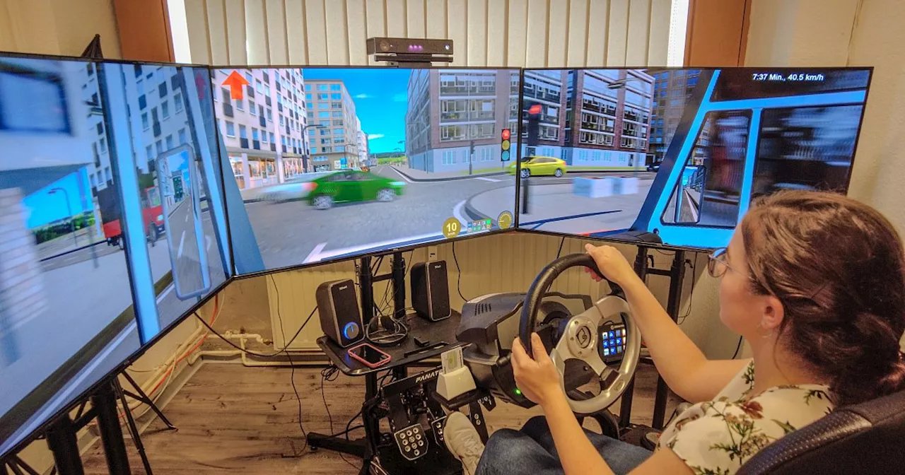 Blaulicht-Simulator in Kirchlengern: So anspruchsvoll ist die Fahrt im Rettungswagen