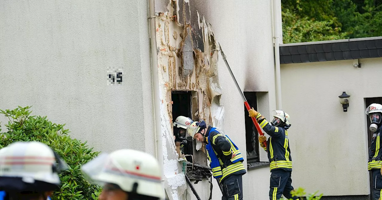 Wohnhaus nahe der Uni Bielefeld ausgebrannt – Seniorin gerettet