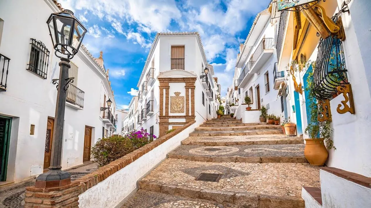 Ce magnifique village blanc situé en Andalousie est l’un des plus beaux d’Espagne