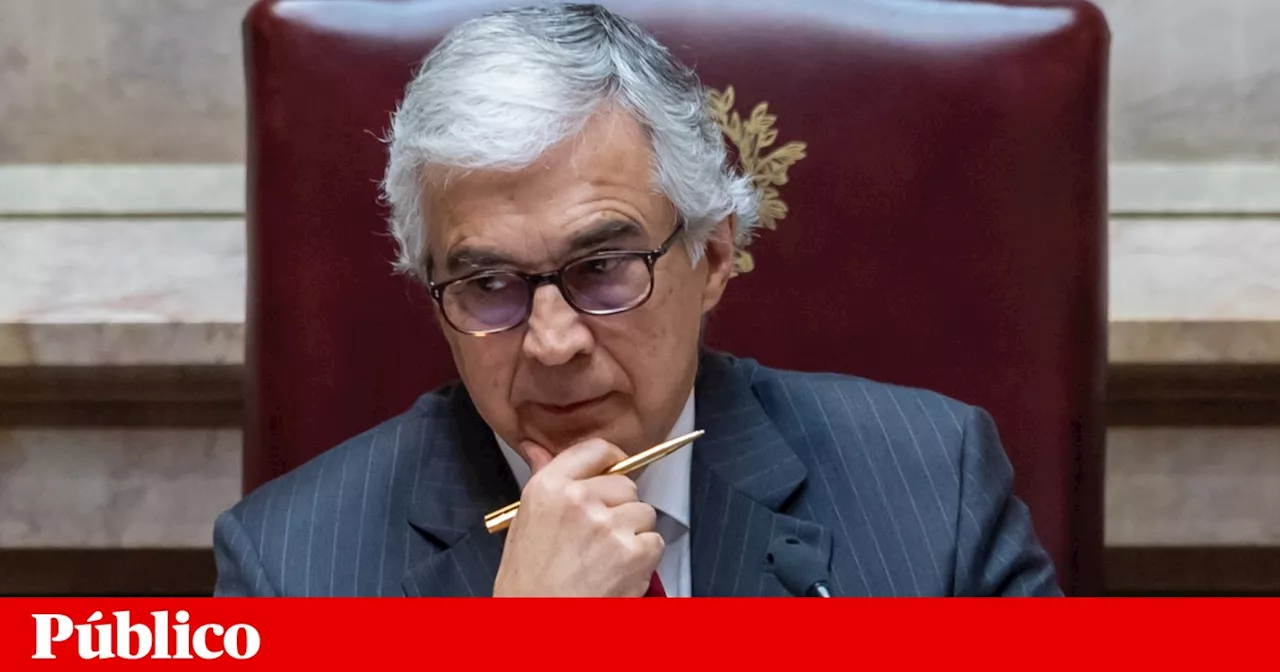 Aguiar-Branco defende que Lucília Gago deveria ter falado primeiro no Parlamento