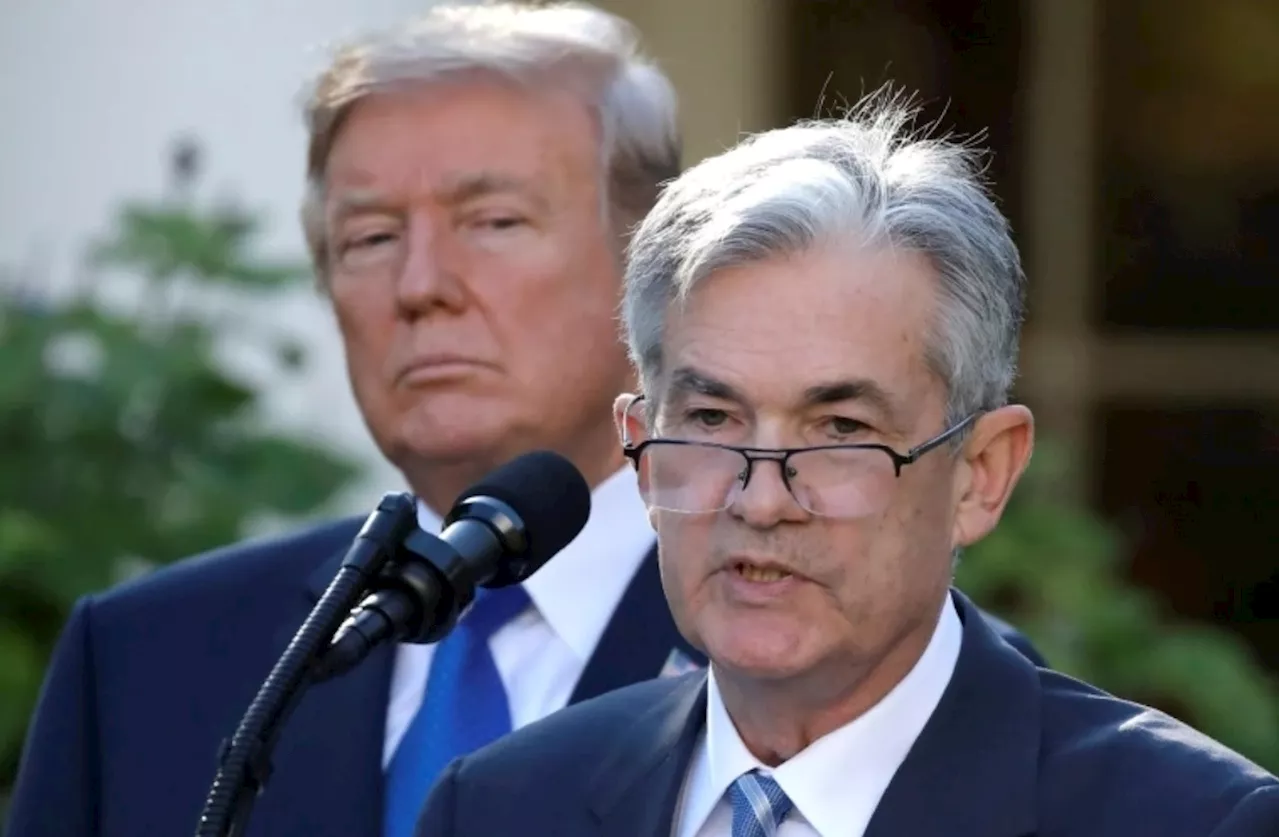 Trump Tundukkan Powell, IHSG dan Rupiah Bisa Beda Arah