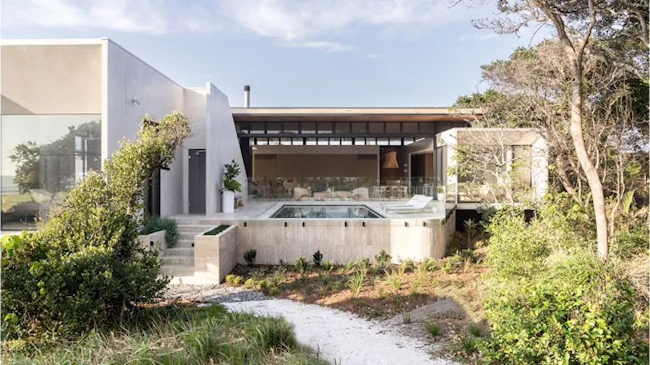 A Minimalist Mansion in Australia With Direct Beach Access Was Just Listed for $26.4 Million