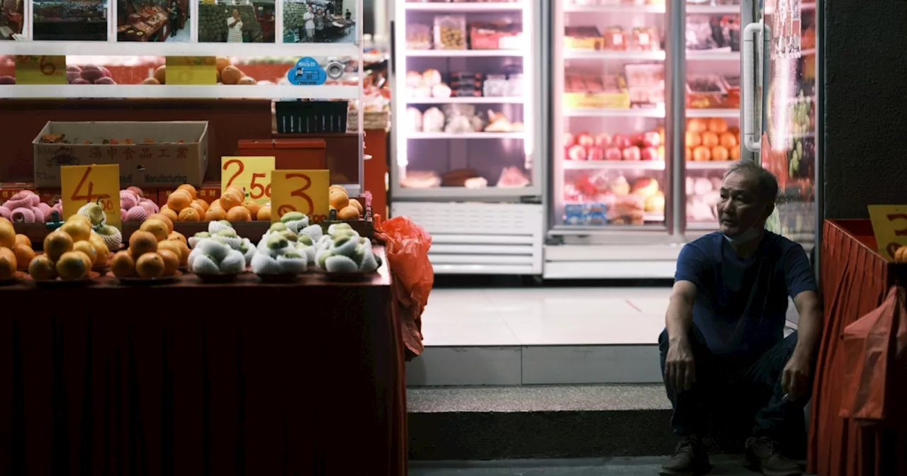 High uncertainty fuels a divided inflation outlook among Singaporeans