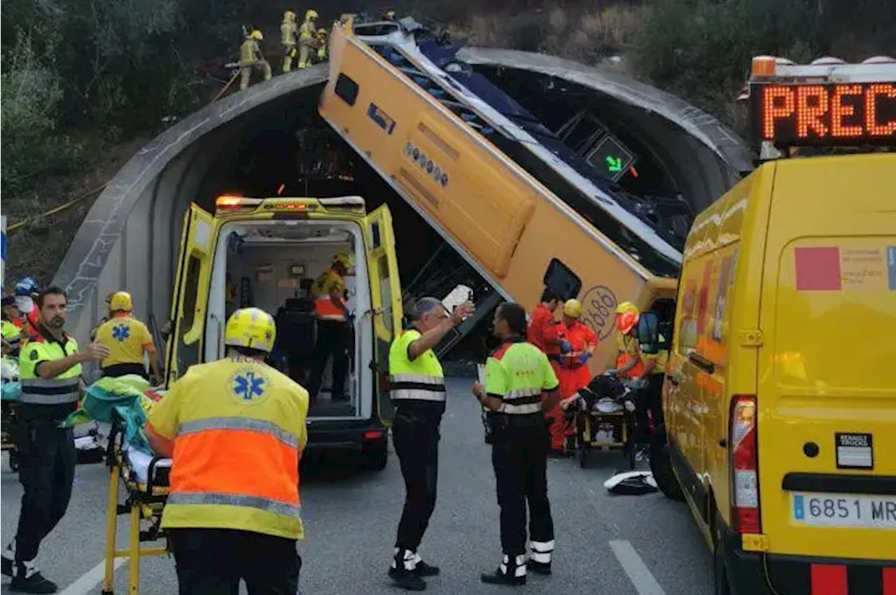 Acidente de autocarro faz vários feridos em Barcelona