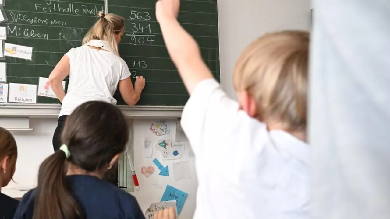 Bildung: Gut 2.300 Schüler mehr im neuen Schuljahr