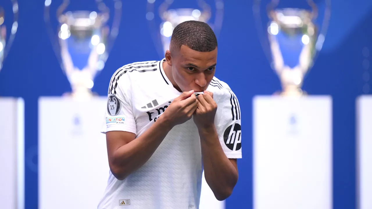 Kylian Mbappe relived iconic Cristiano Ronaldo moment at Real Madrid presentation in front of 80,000 fans...