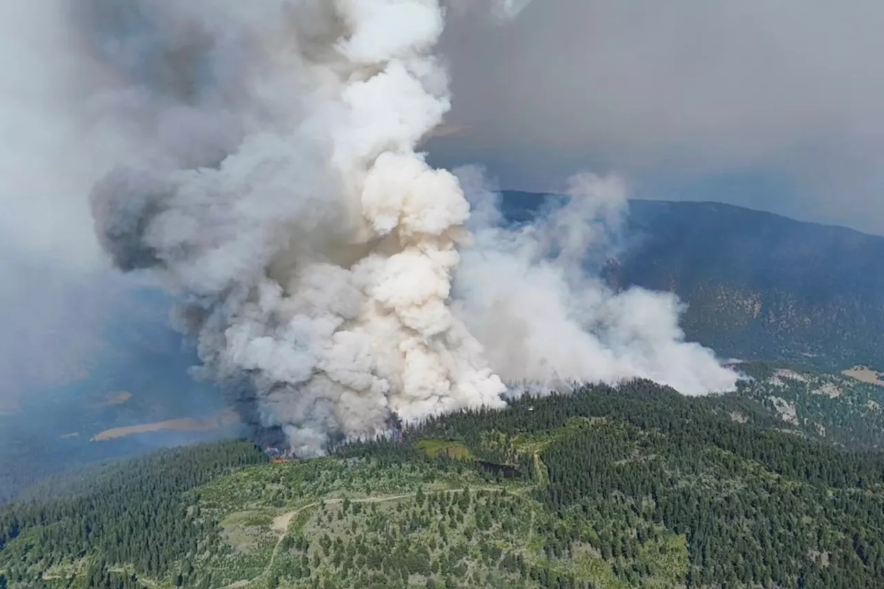 BC Wildfire responds to 3 quickly spreading blazes near Ashcroft