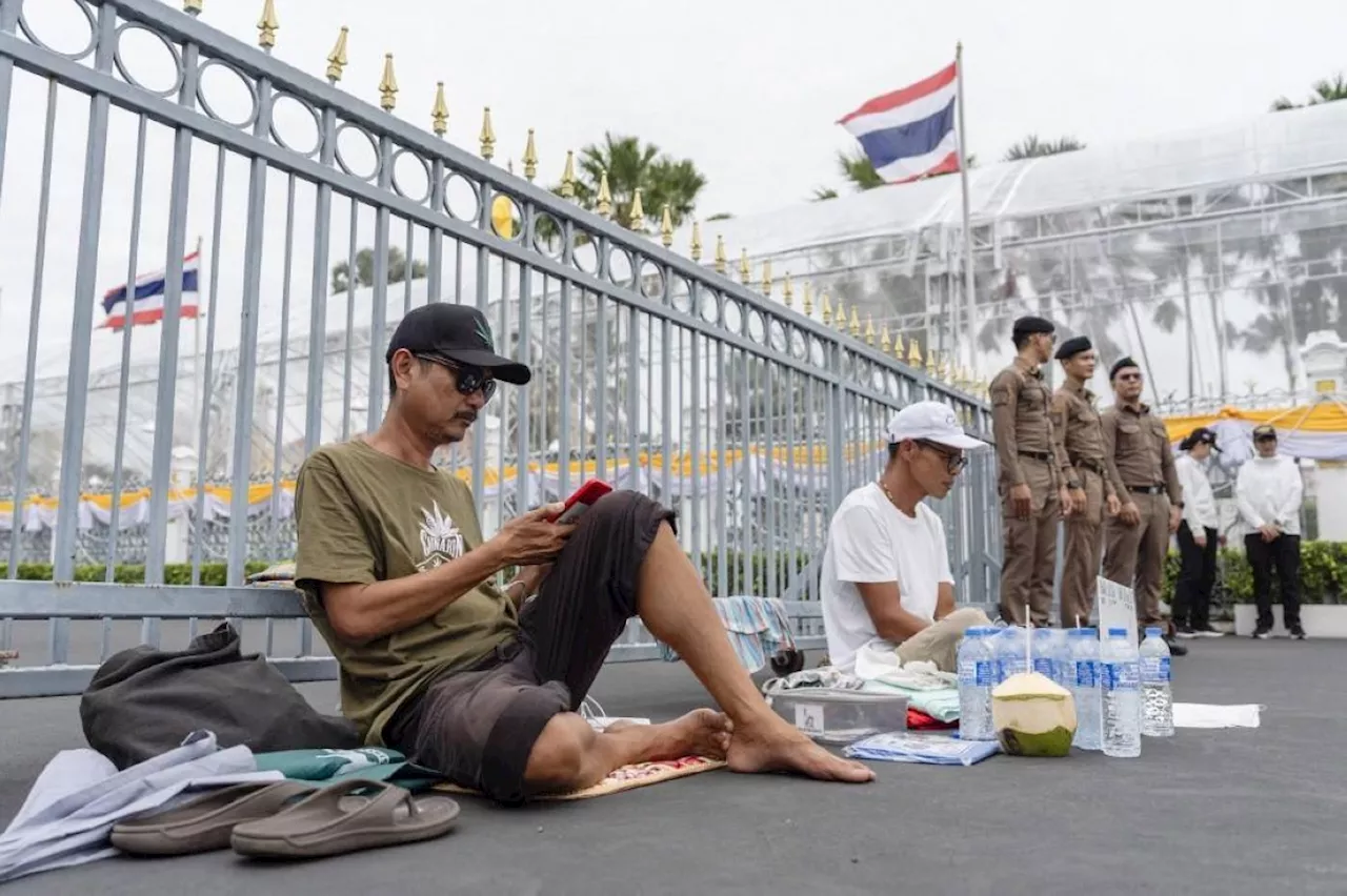 Thai activists on hunger strike for marijuana law