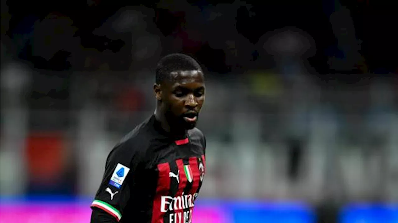 Milan, accordo con il Besiktas per Ballo-Touré: lui però non apre e aspetta l'Inghilterra