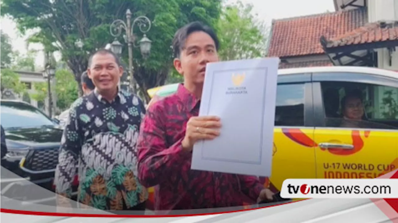 Serahkan Surat Pengunduran Diri kepada Ketua DPRD Kota Surakarta, Gibran: Saya Mohon Doa