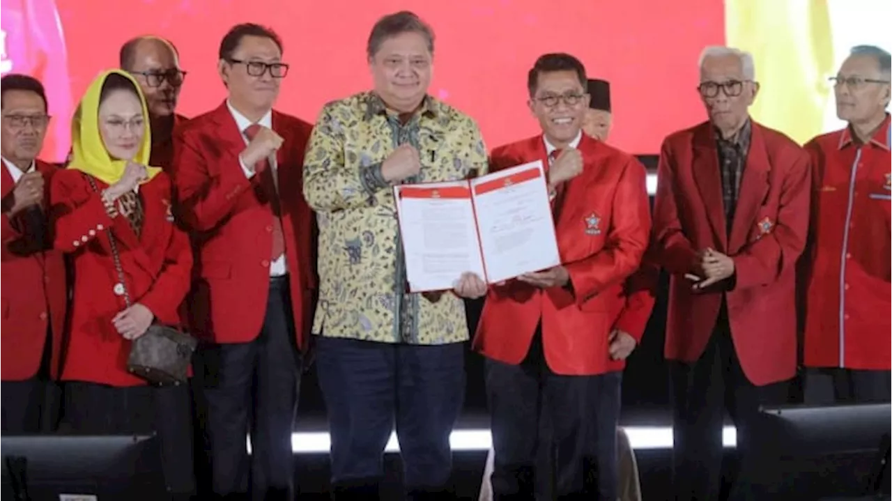 Dibacakan Misbakhun, SOKSI Deklarasi Dukung Airlangga Hartarto Pimpin Golkar Lagi