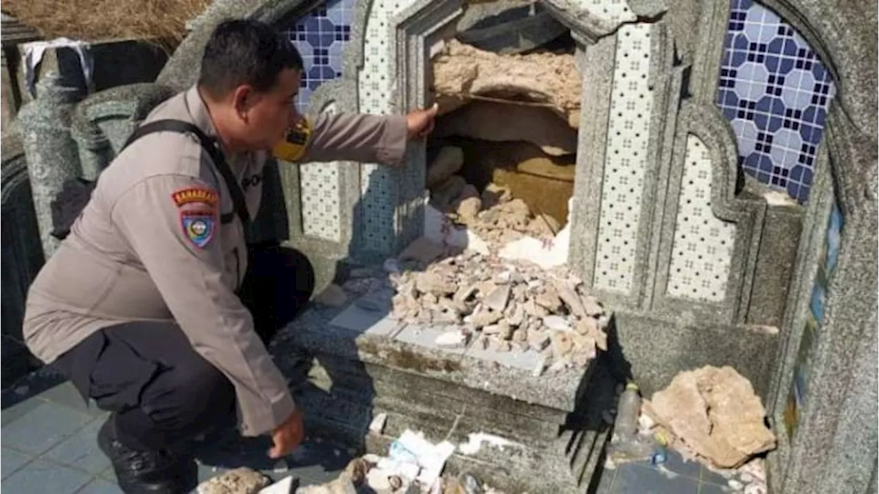 Polisi Tangkap Perusak dan Penjarah Makam Tionghoa di Kubu Raya, Salah Satunya Residivis