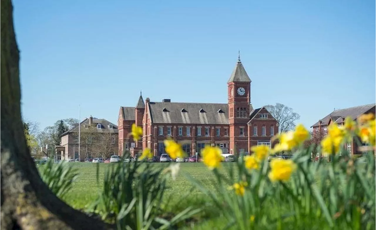 Ripon Grammar School: Yorkshire school submits plan for almost 1,000 solar panels