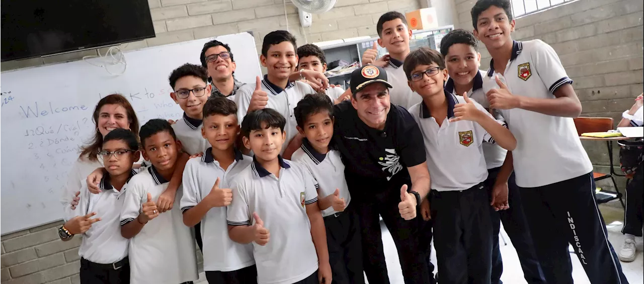 ¡Volvemos a clases con todas las pilas!: Char da la bienvenida a niños del Distrito