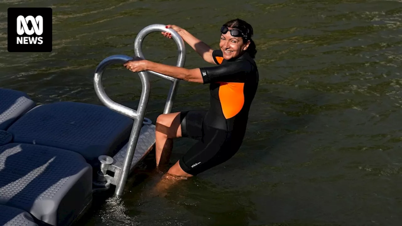 Parisian mayor swims in Seine River to prove its cleaniness days ahead of 2024 Olympics