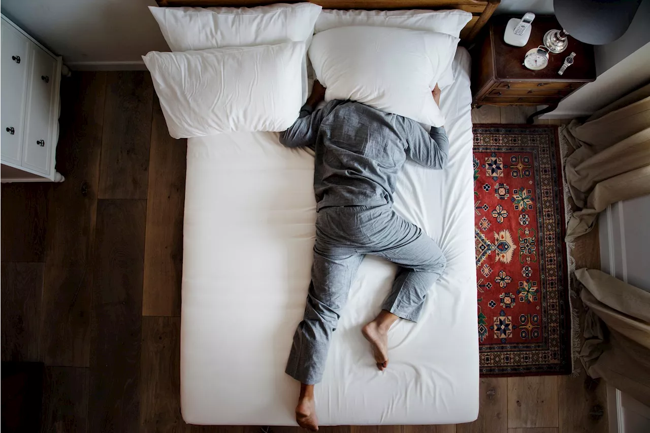 Dormire più a lungo con gli esercizi della sera, ecco cosa fare