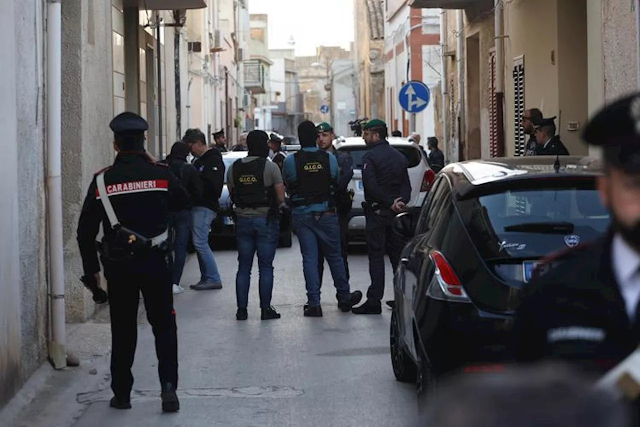 Messina Denaro, perquisizioni a Mazara del Vallo (Trapani): inquirenti a caccia del covo