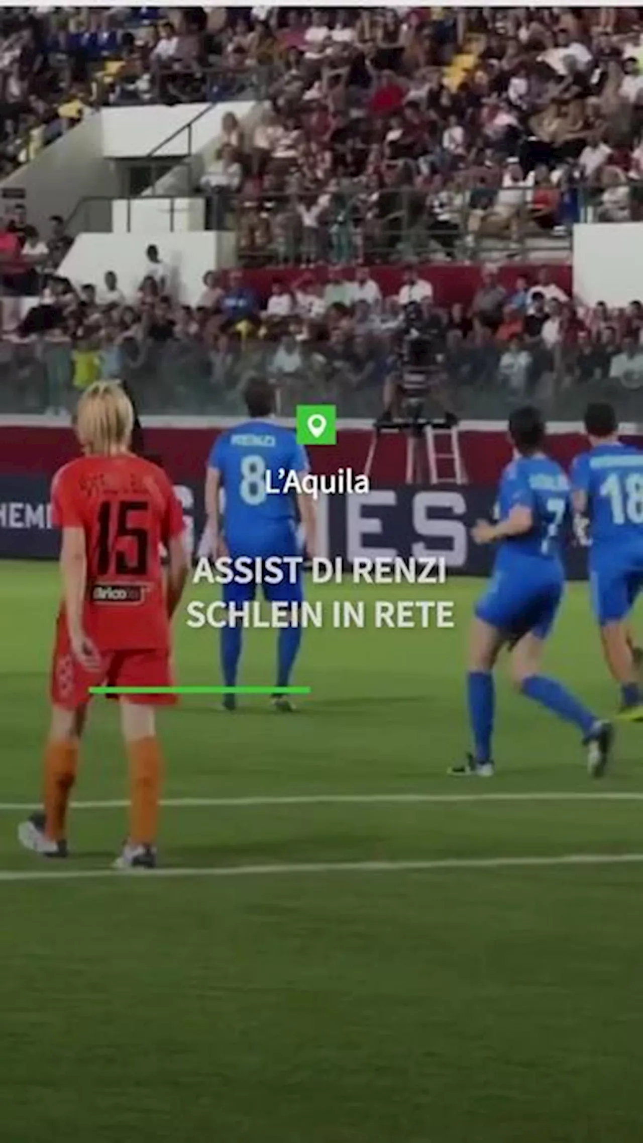 Partita del cuore, l'assist di Renzi manda Schlein in gol