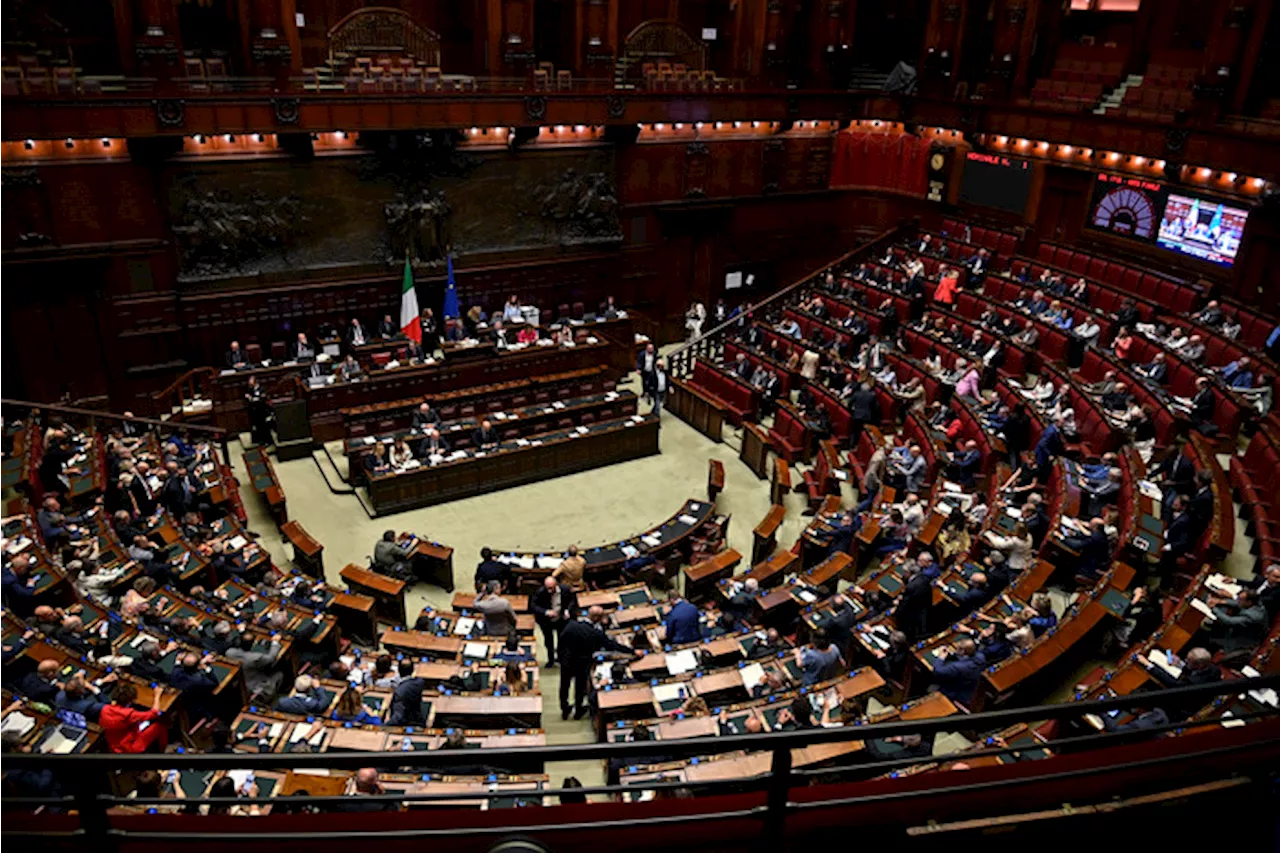 Via libera della Camera al dl sport e scuola, va al Senato