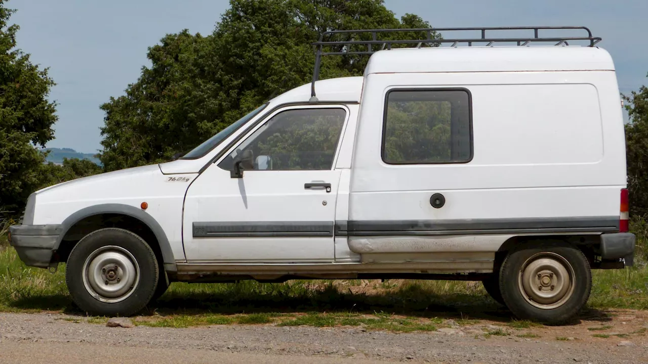 'Merveille d'ingénierie française': sur Twitter, le Citroën C15 ridiculise le Cybertruck de Tesla